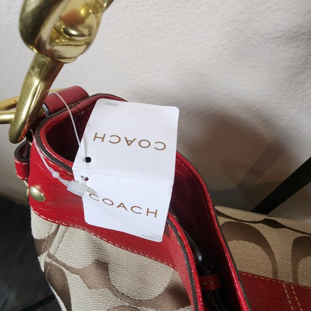 NWT Coach Signature Large Zoe #12674 - Picture 12 of 17